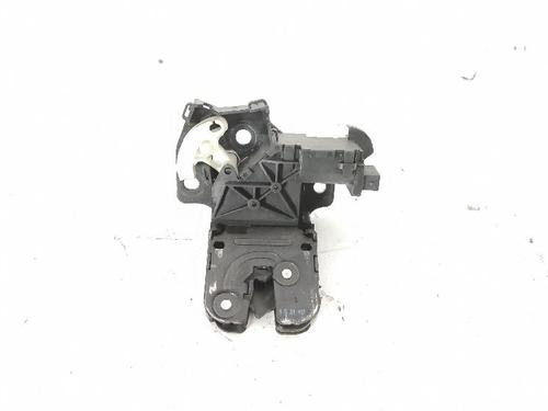Used Tailgate lock AUDI A4 B7 (8EC) 2.0 TDI (140 hp) 27427319