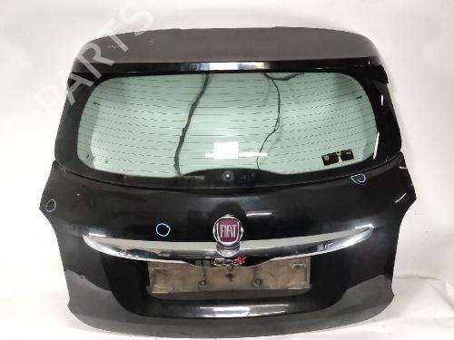 tailgate-fiat-500x-334_-2014-40215282 main image