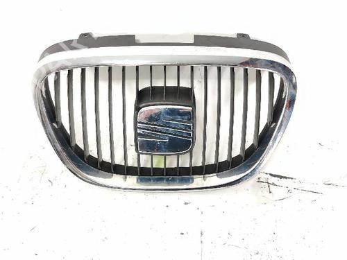 Used Grille SEAT LEON (1P1) 1.4 TSI (125 hp) 27420280