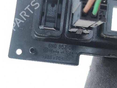 Left front window switch VW POLO III (6N1) 50 1.0 | BP36497586I27 - Image 3