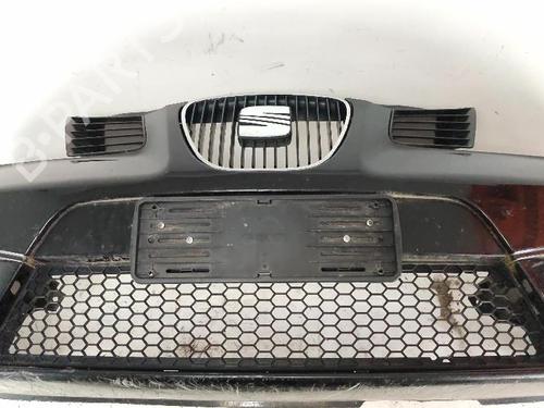 Used Front bumper SEAT CORDOBA (6L2) 1.2 12V (70 hp) 28123060