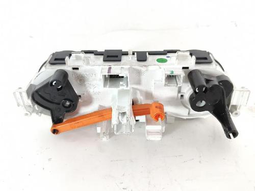 Climate control PEUGEOT 208 I (CA_, CC_) 1.2 VTI 82 | BP27428816I5 