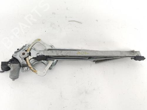 Used Front right window mechanism Front right window mechanism TOYOTA YARIS (_P9_) 1.3 VVT-i (SCP90_, SCP90R) (87 hp) 40278935 40278935
