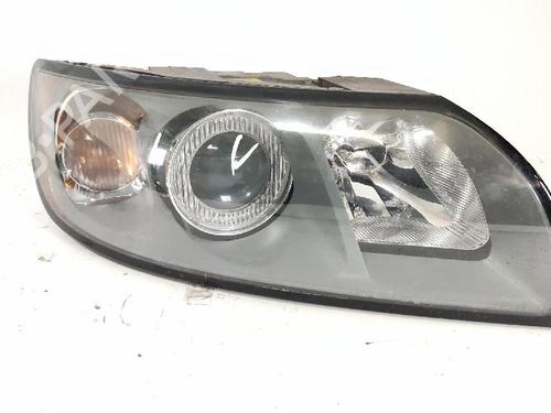 Used Right headlight VOLVO V50 (545) 2.0 D (136 hp) 27431817