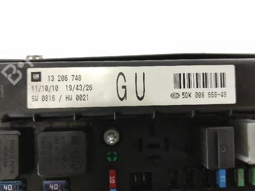 Fuse box OPEL ASTRA H CLASSIC Estate (A04) 1.7 CDTi (L35) | BP29934302E1