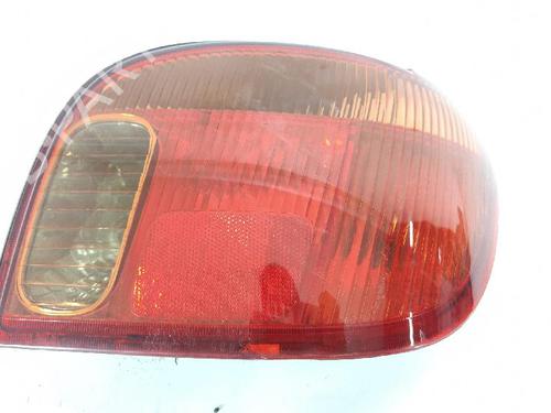 Høyre baklys TOYOTA YARIS (_P1_) 1.0 (SCP10_, SCP10R) (65 hp) 27418309