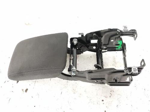 Used Armrest / Center console Armrest / Center console AUDI A4 B8 (8K2) 2.0 TDI (143 hp) 27428184 27428184