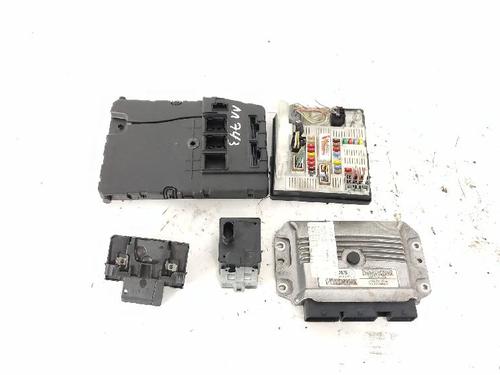 Used Electronic module RENAULT SCÉNIC II (JM0/1_) 1.6 (JM0C, JM0J, JM1B) (113 hp) 27430858