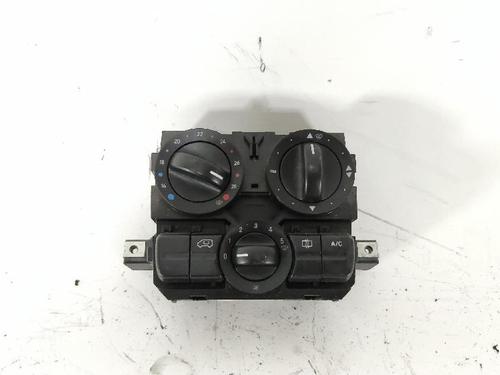 Used Climate control MERCEDES-BENZ VITO / MIXTO Van (W639) 110 CDI (639.601, 639.603, 639.605) (95 hp) 27994952