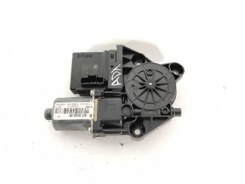 right-front-window-motor-renault-megane-iii-hatchback-bz01_-b3_-2008-27415738 main image