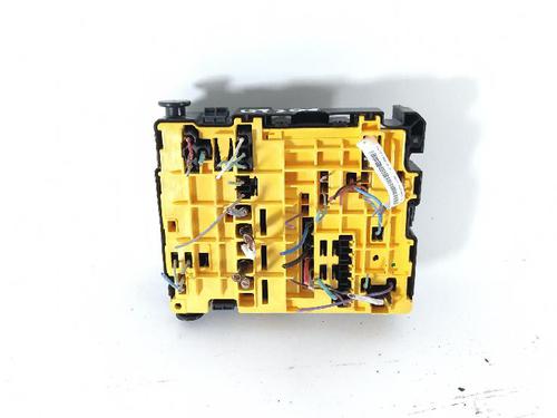 Fuse box CITROËN C4 CACTUS 1.2 VTi 82 | BP38106496E1 - Image 2