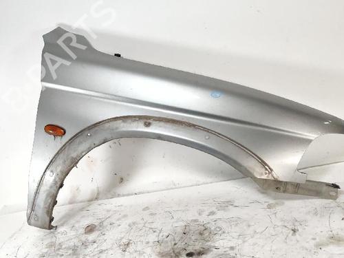 Used Right front fenders Right front fenders 38036169 38036169