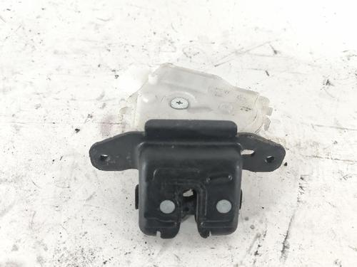 Tailgate lock TOYOTA YARIS (_P13_) 1.0 (KSP130_, KSP130) | BP27424818C101 