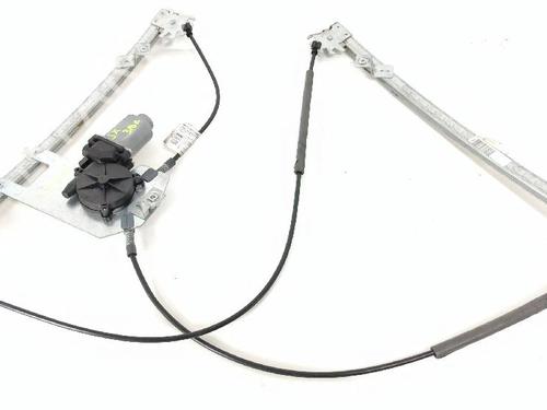 Used Left front window motor RENAULT CLIO III (BR0/1, CR0/1) 1.2 16V (BR02, BR0J, BR11, CR02, CR0J, CR11) (75 hp) 28291215