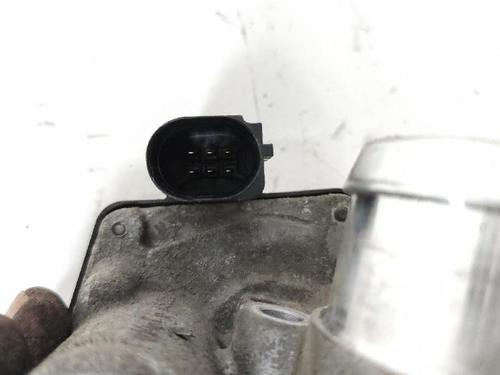 Throttle body FORD FIESTA VI (CB1, CCN) 1.0 | BP27979621M82