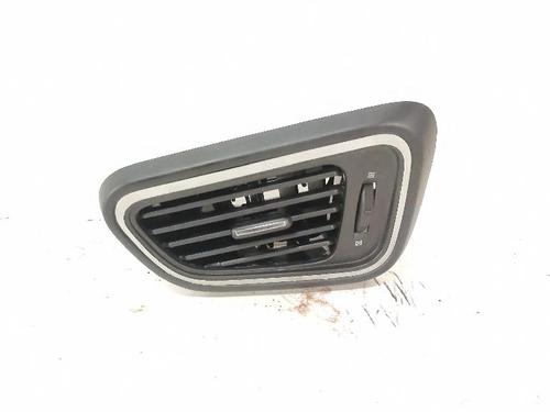 air-vent-renault-kadjar-ha_-hl_-2015-37756592 main image