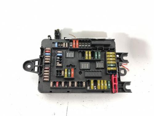 Used Fuse box Fuse box BMW 3 Gran Turismo (F34) 320 d (184 hp) 27414689 27414689