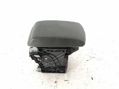 Used Armrest / Center console Armrest / Center console SEAT LEON (5F1) 1.6 TDI (115 hp) 27428328 27428328