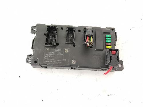 Used Fuse box Fuse box 39400047 39400047