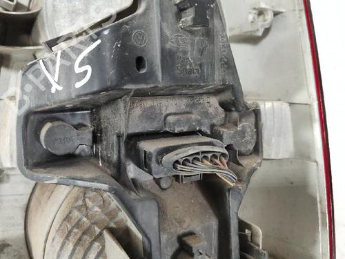 Left taillight VW TOURAN (1T1, 1T2) 2.0 TDI | BP28578559C34