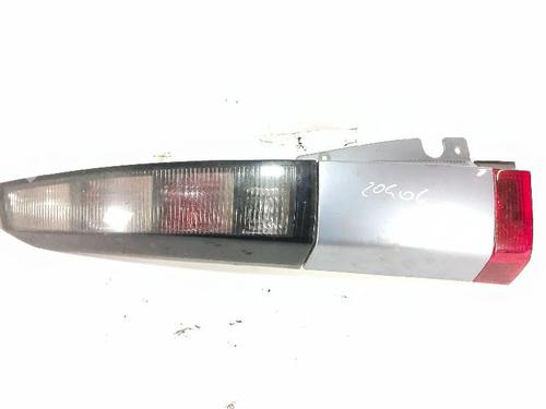 Feu arrière gauche OPEL MERIVA A MPV (X03) 1.4 16V Twinport (E75) (90 hp) 27410483