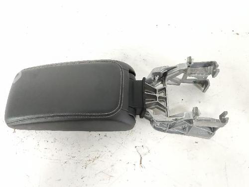 Used Armrest / Center console Armrest / Center console AUDI A3 (8V1, 8VK) 2.0 TDI (184 hp) 33400804 33400804