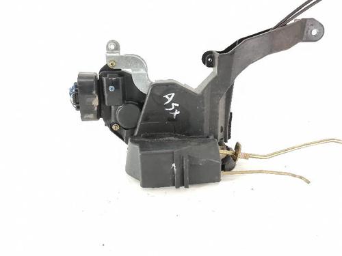 Türschloss links vorne für TOYOTA RAV 4 II (_A2_) 2.0 D 4WD (CLA20_, CLA21_, CLA20R, CLA21R) (116 hp) 27420462