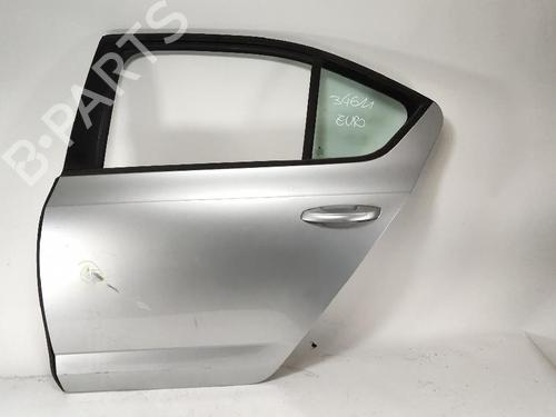 Dør venstre bagtil Dør venstre bagtil SKODA OCTAVIA III (5E3, NL3, NR3) 1.6 TDI (105 hp) 39667410 39667410