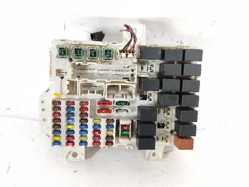 Used Fuse box Fuse box 36882050 36882050