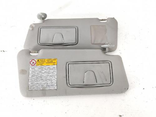Used Left sun visor Left sun visor SUZUKI GRAND VITARA II (JT, TE, TD) 1.9 DDiS All-wheel Drive (JT419, TD44, JB419WD, JB419XD,... (129 hp) 33811699 33811699