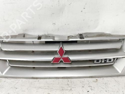 Grille MITSUBISHI PAJERO III Canvas Top (V6_W, V7_W) 3.2 DI-D (V68W, V78W) (165 hp) 31695043