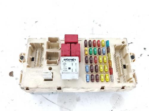 Used Fuse box Fuse box FIAT STILO (192_) 1.2 16V (192_XA1B) (80 hp) 27433452 27433452