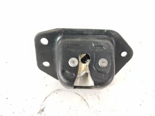 Used Tailgate lock RENAULT KOLEOS I (HY_) 2.0 dCi (HY0K) (150 hp) 27412159