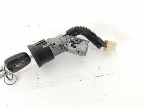 Used Ignition barrel PEUGEOT 107 (PM_, PN_) 1.0 (68 hp) 28368261