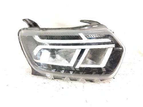 right-headlight-dacia-duster-hm_-2017-27427829 main image