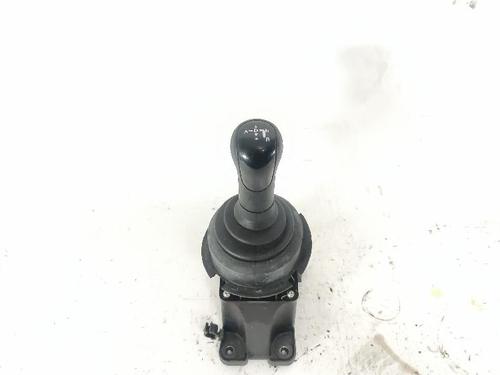 Used Gear lever FORD FIESTA V (JH_, JD_) 1.4 TDCi (68 hp) 27430398