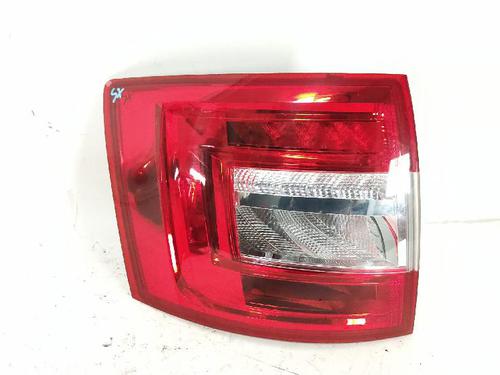 Used Left taillight SKODA OCTAVIA III Combi (5E5, 5E6) 2.0 TDI (150 hp) 31826597