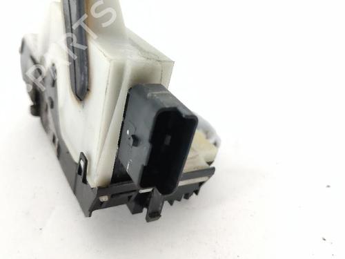 Front left lock PEUGEOT 2008 I (CU_) 1.6 BlueHDi 75 | BP28313527C98 