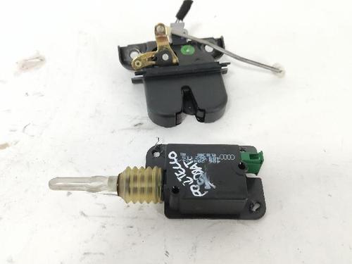 Bakluke lås AUDI A3 (8L1) 1.6 (102 hp) 27427387