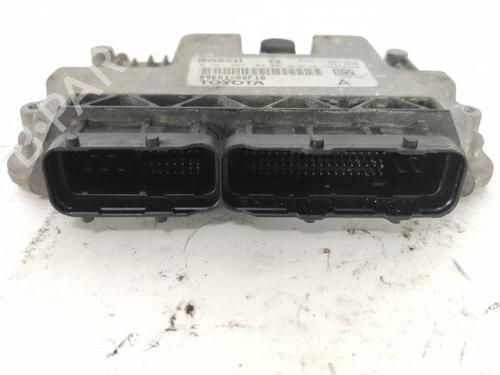 Engine control unit (ECU) TOYOTA YARIS (_P13_) 1.0 (KSP130_, KSP130) | BP27424792M57 