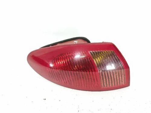 Piloto trasero izquierdo ALFA ROMEO 147 (937_) 1.6 16V T.SPARK (937.AXA1A, 937.AXB1A, 937.BXB1A) (120 hp) 27432951