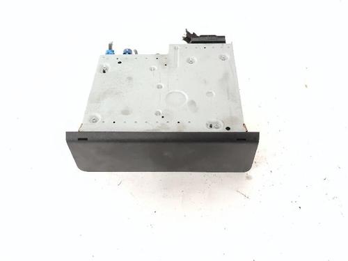 Used Radio Radio 37661377 37661377