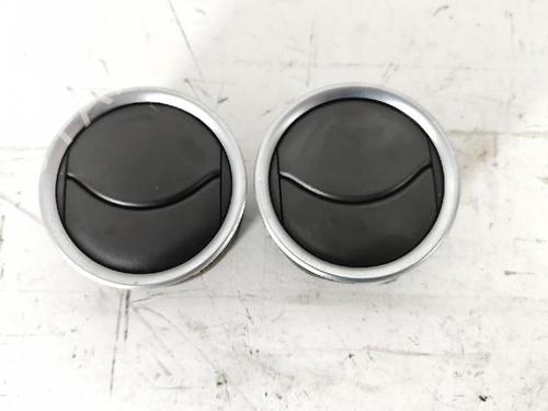 Used Air vent SUZUKI VITARA (LY) 1.4 T AllGrip (APK414) (140 hp) 32659043