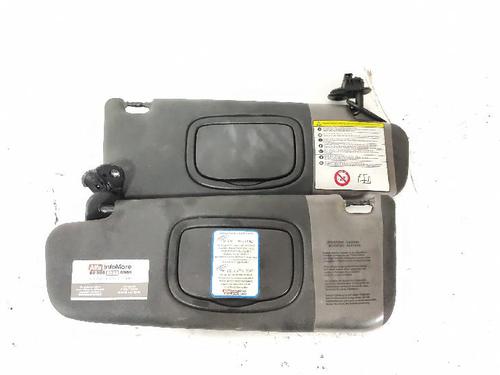 Used Left sun visor Left sun visor 37019276 37019276