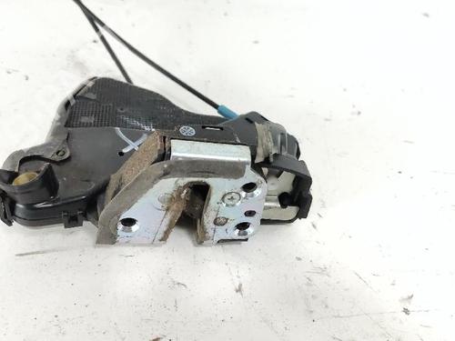 Front right lock DAIHATSU SIRION (M3_) 1.3 (M301) | BP28313588C97 