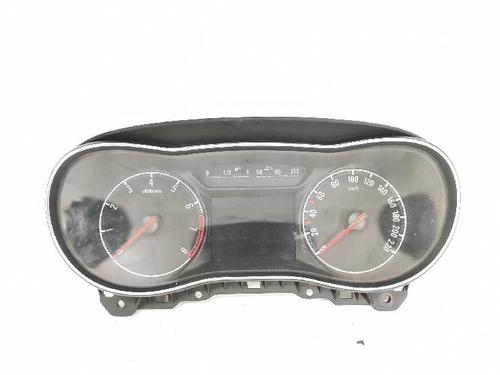 instrument-cluster-opel-corsa-e-x15-2014-30099632 main image