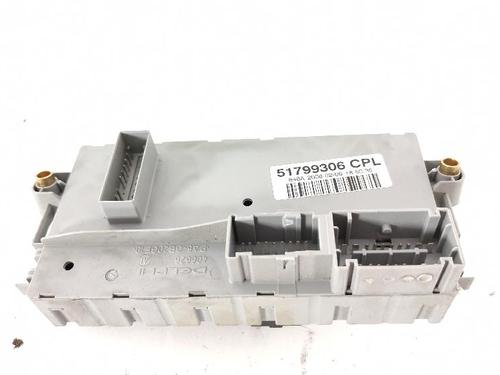 Fuse box LANCIA MUSA (350_) 1.4 (350.AXA11, 350.AXA1A) | BP27423930E1