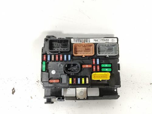 fuse-box-citroen-c3-picasso-sh_-2008-33904344 main image