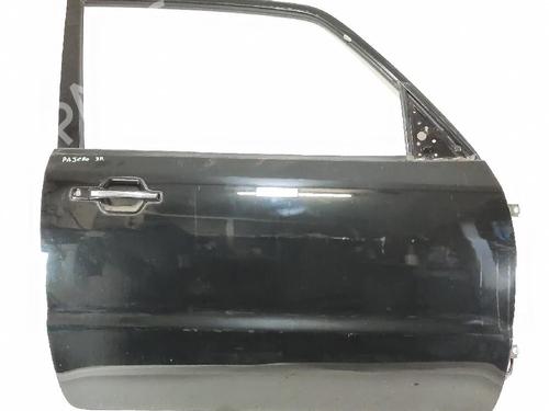 Used Right front door Right front door MITSUBISHI PAJERO CLASSIC (V2_W, V6_W, V7_W) 2.5 TD (V24W) (115 hp) 33811718 33811718