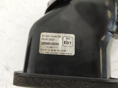 Air vent LAND ROVER DISCOVERY III (L319) 2.7 TD 4x4 | BP27428926I21 